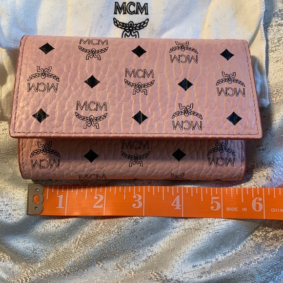 *SOLD* MCM Flap Wallet in Pink Visetos and Leather - Picture 10 of 15